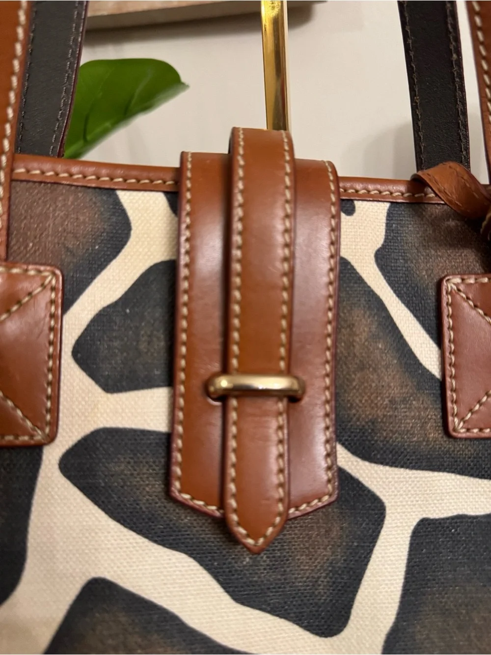 Dooney & Bourke Brown and Cream Giraffe-Print Shoulder Tote